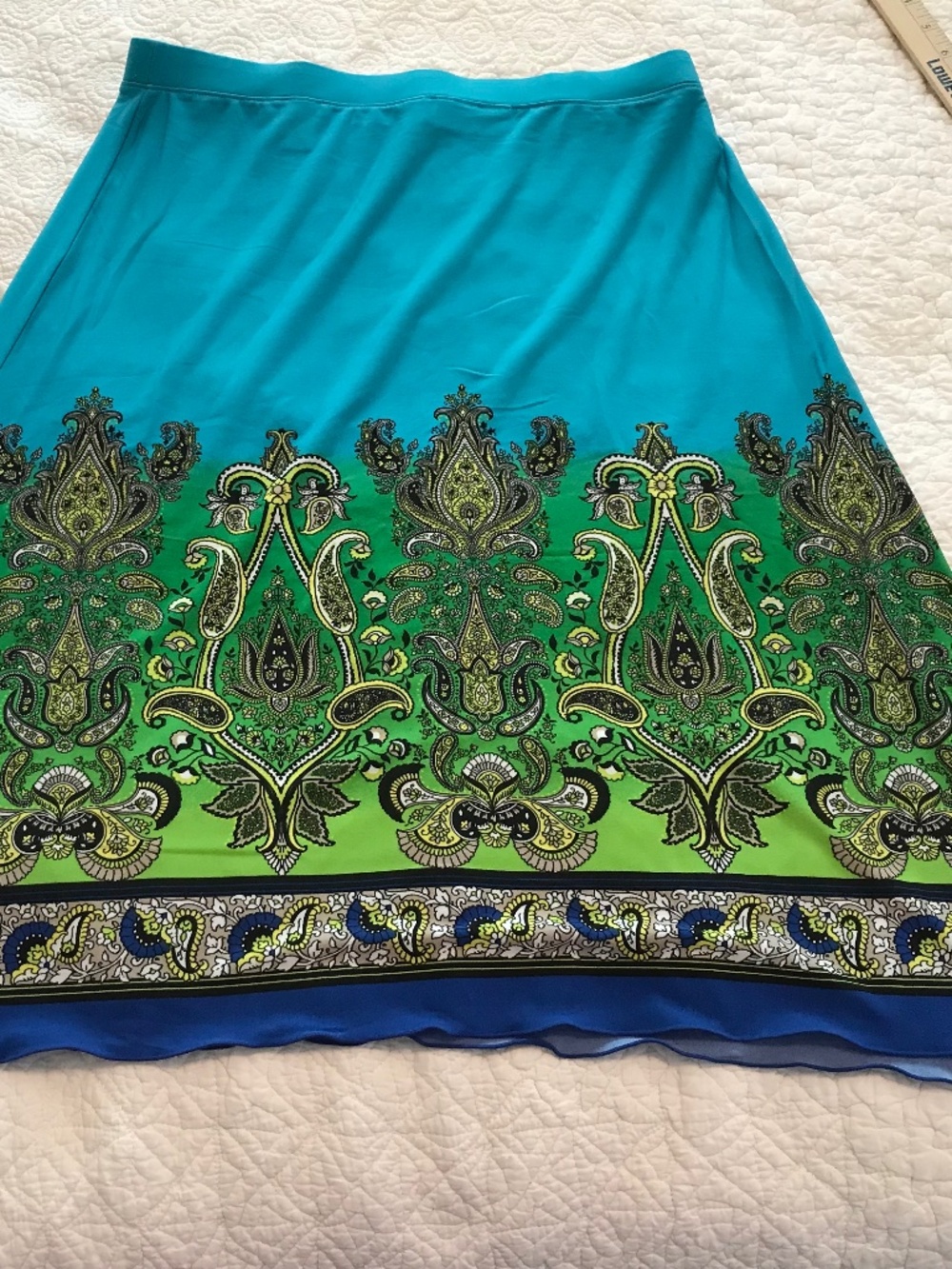 Lightweight & flowy Versona midi skirt in turquoise blue & green paisley (S) - Picture 2 of 16